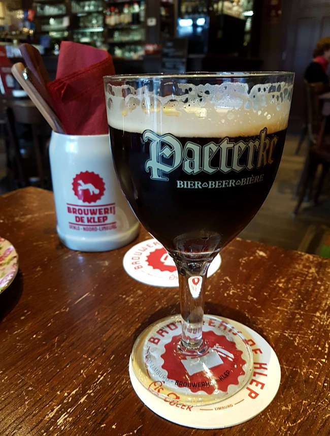 Ein Bier aus der Brauerei De Klep, Venlo, Niederlande