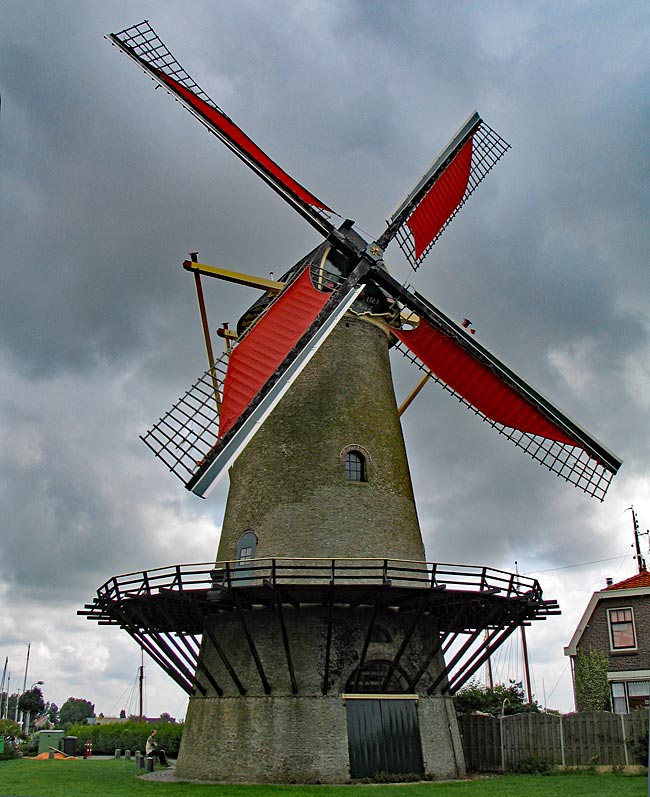 Niederlande - Zierikzee - alte Windmühle