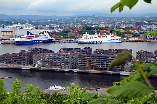 Blick vom Ekebergpark auf den Hafen von Oslo