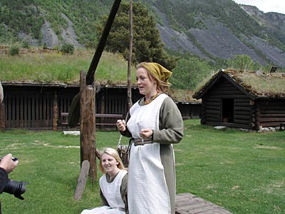 Norwegen - Anne-Mari erzählt von Sigrid Undset und über das Leben von Kristin Lavransdotter