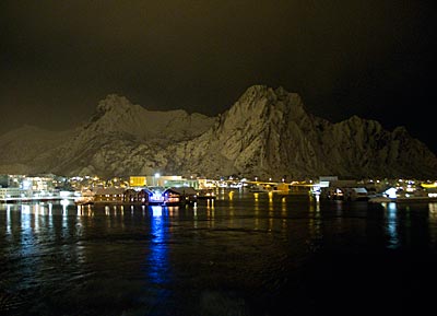 Norwegen - Svolvær bei der Abfahrt, die Polarlichter sind verschwunden