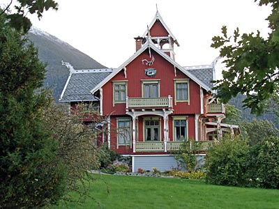 Norwegen - Landhausarchitektur in Balestrand