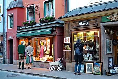 Österreich - Salzkammergut - Straßenszene in Altaussee