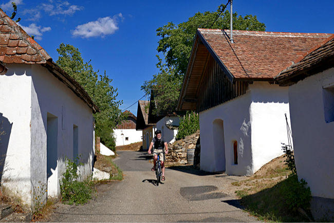 Weinviertel - Kellergasse