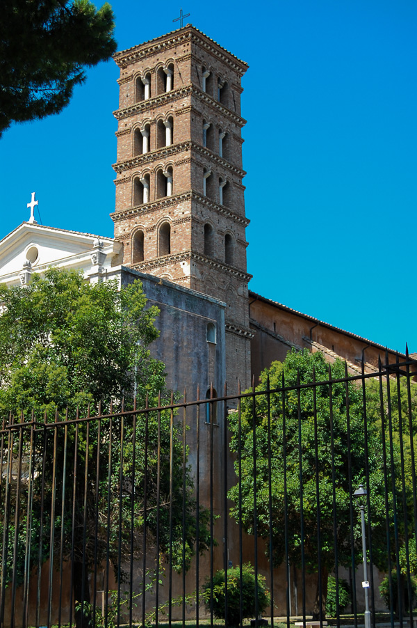 Kirche Santi Bonifacio e Alessio