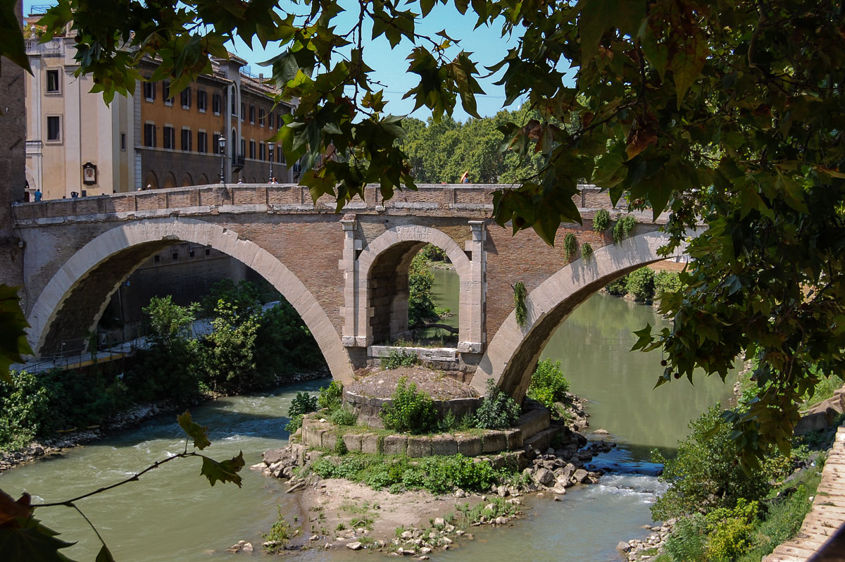 Ponte Fabricio, Rom