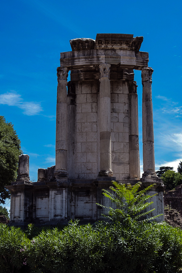 Vesta-Tempel, Forum Romanum
