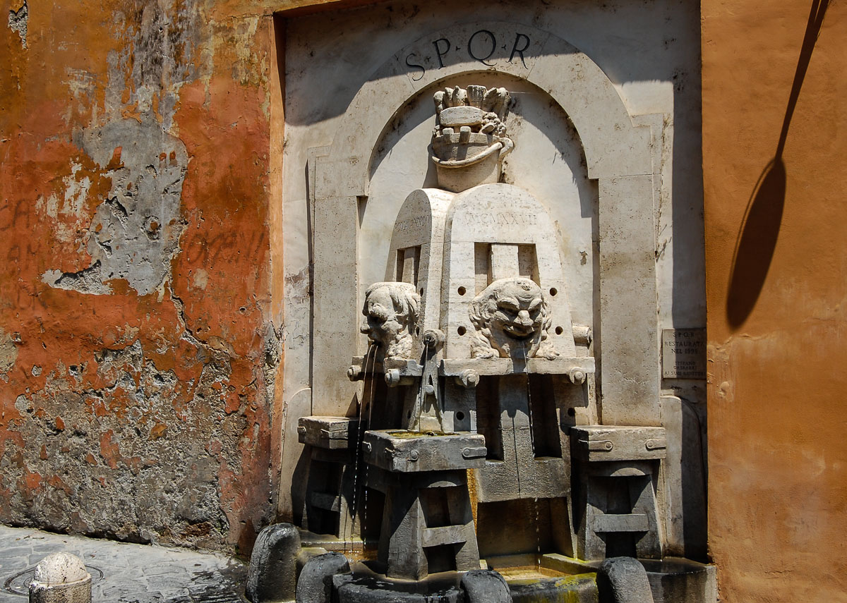 Rom: Brunnen in der Via Margutta