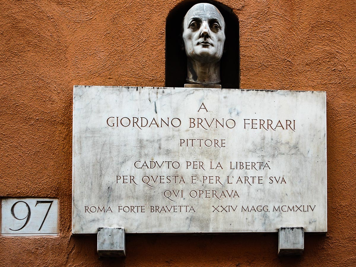 Rom: Gedenktafel an den Maler Giordano Bruno Ferrari
