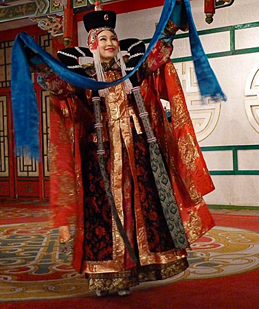 Transsibirische Eisenbahn - Ulan Bator in der Mongolei - Volkstanz