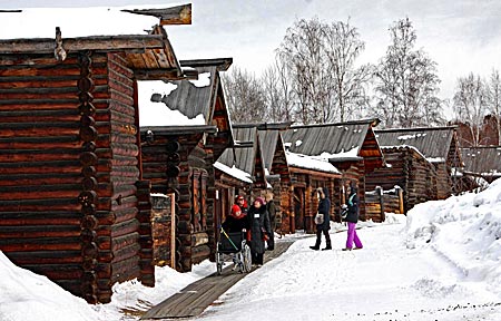 Transsibirische Eisenbahn - Im Freilichtmuseum Talci unweit des Baikal werden Leben und Alltag im Sibirien vergangener Zeiten lebendig