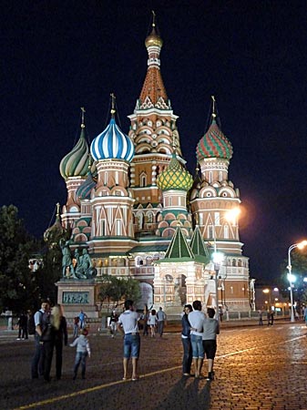 Im Zarengold von Peking nach Moskau - Nächtlicher Zauber – Basiliuskathedrale auf dem Roten Platz in Moskau