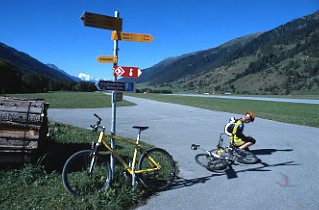 Schweiz - nationale Veloroute zw. Oberwald und Brig
