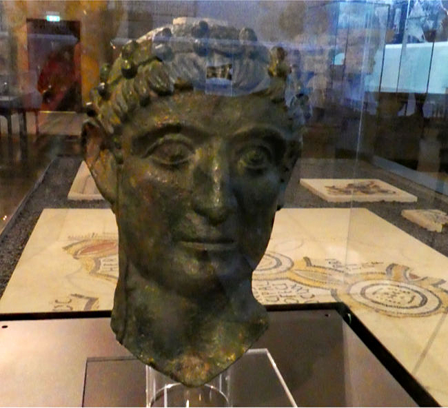 Serbien - Belgrad - Nationalmuseum, Porträt-Kopf von Konstantin dem Großen, römischer Kaiser von 306-337 n.Chr.