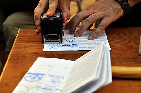 Ein Stempel für die gepilgerte Strecke des Ignatius-Weges, Spanien