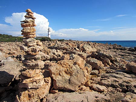 Mallorca - Colonia Sant Jordi - steinige Küste