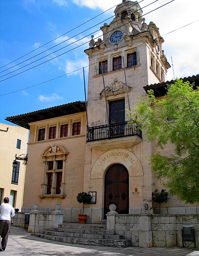 Mallorca - Alcudia - Casa Constitucio