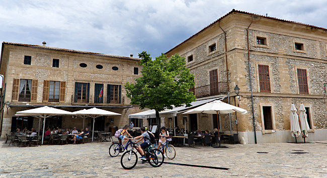 Mallorca - Placa Major in Pollenca