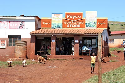 Südafika - KwaZulu-Natal - Dorfladen in Nompondo