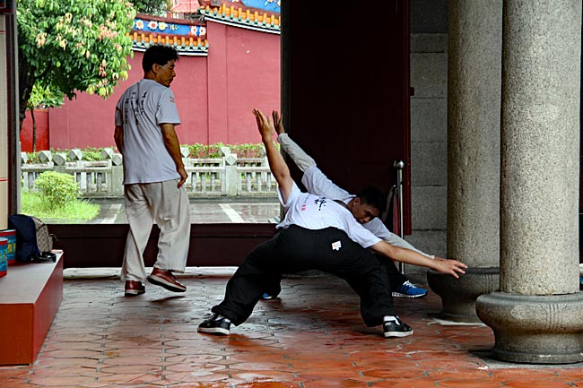 Taiwan - Konfuziustempel in Taipeh - Tai Chi