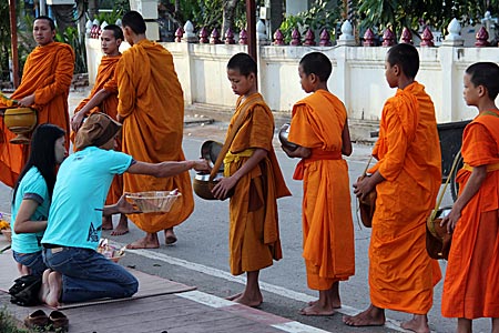 Thailand - Mönche in der Provinz Loei