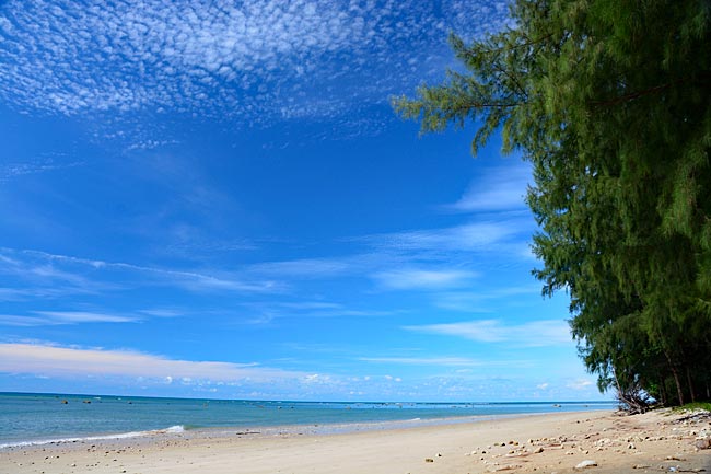 Radeln durch Thailand - Am Strand von Khao Lak