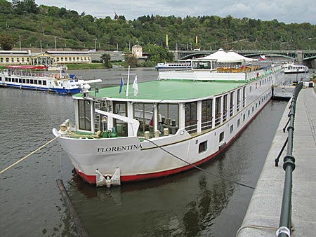 Tschechien - MS Florentina am Anleger in Prag