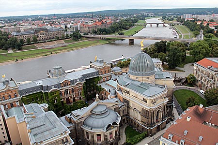 Elberadweg - Dresden - Blick auf die Elbe vom Turm der Dresdner Frauenkirche aus