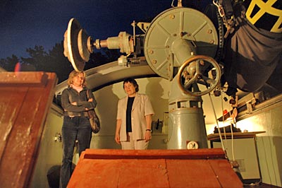 Ukraine - Sevastopol - Elena Pavlenko im Observatorium