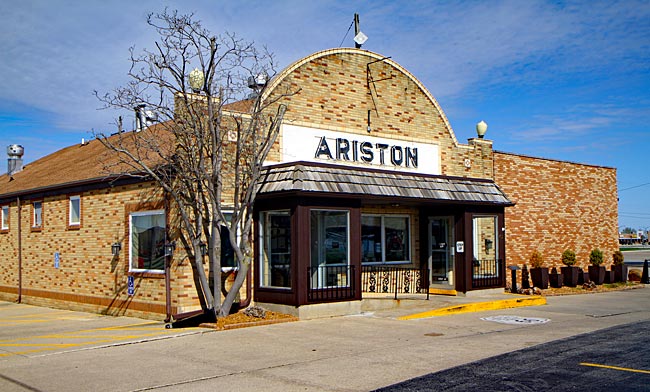 Illinois - Ariston Cafe in Litchfield