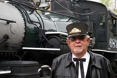 USA - Colorado - Kelvin Harr ist Chef der über 100 freiwilligen Helfer im Eisenbahnmuseum Golden und selbst seit Jahren ehrenamtlich im Museum „zuhause“