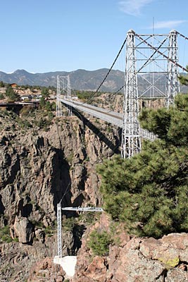 USA - Colorado - Als höchste Hängebrücke der Welt gehört die Royal Gorge Brigde zu den meiste besuchten Sehenswürdigkeiten Colorados