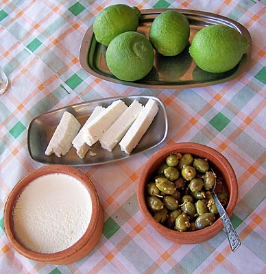 Zypern - Mittagessen in Vavatsinia
